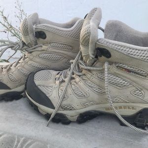 Merrell Moab Waterproof Vibram Hiking Boots 9.5